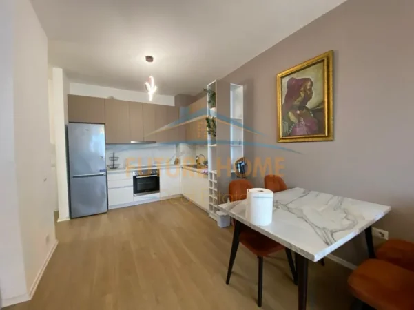 Tirane, jepet me qera apartament 2+1 Kati 4, 91 m² 75.000 €