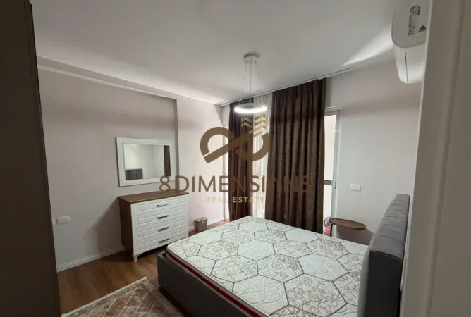 Vetem 5 minuta larg qendres - Apartament 2+1 me Qera rr.Barrikadave D8242A-208