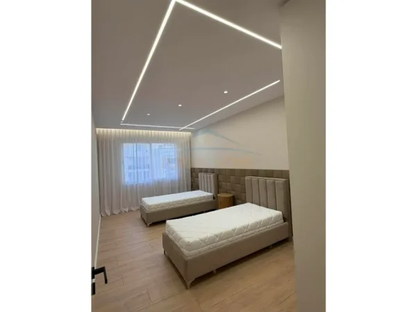 Tirane, shitet apartament 2+1 Kati 6, 114 m² 171.000 € (Yzberisht)