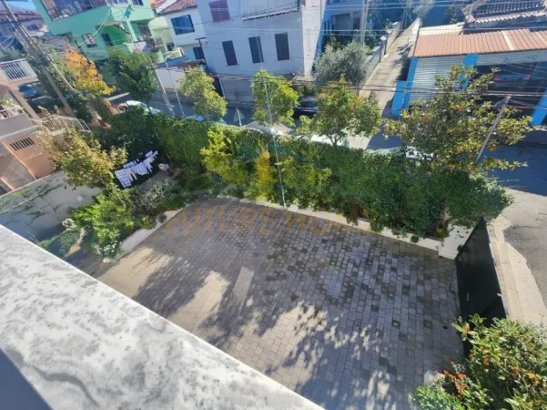 Shitet, Vilë 2-katëshe, Xhamllik, Tiranë. 0696069906