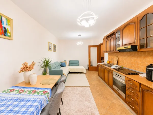 Durres, shitet apartament 1+1+Ballkon Kati 2, 78 m² 155.000 € 