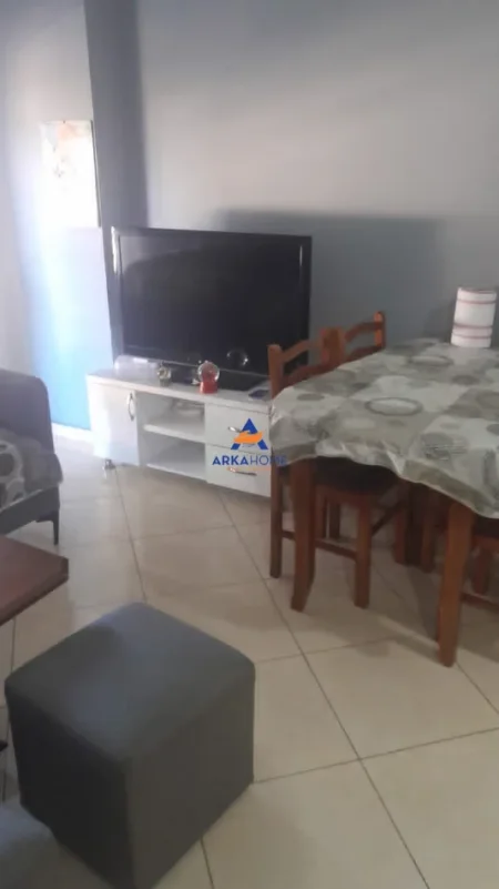 Tirane, jepet me qera apartament 1+1+Ballkon Kati 8, 70 m² 429 € 