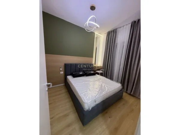 Tirane, jepet me qera apartament 1+1+Ballkon Kati 6, 60 m² 500 € (Ali Demi)
