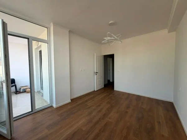 Tirane, shitet apartament 1+1 Kati 2, 58 m² 128.000 € (Rruga Dritan Hoxha)