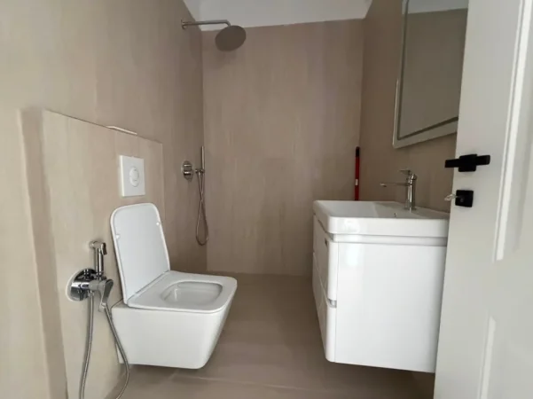 Tirane, shitet apartament 1+1 Kati 2, 58 m² 128.000 € (Rruga Dritan Hoxha)