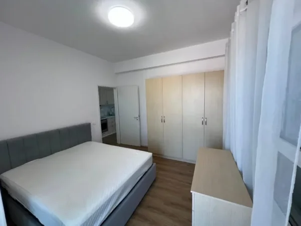 Tirane, jepet me qera apartament 1+1 Kati 4, 60 m² 450 € (Ali dem)