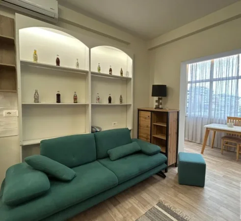 Tirane, jepet me qera apartament 1+1 Kati 4, 60 m² 550 € (Prokop mima)