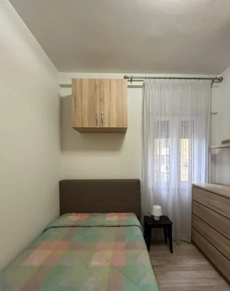 Tirane, jepet me qera apartament 1+1 Kati 4, 60 m² 550 € (Prokop mima)