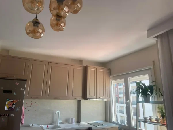 Tirane, jepet me qera apartament 1+1 Kati 5, 60 m² 500 € (rruga e dibres)
