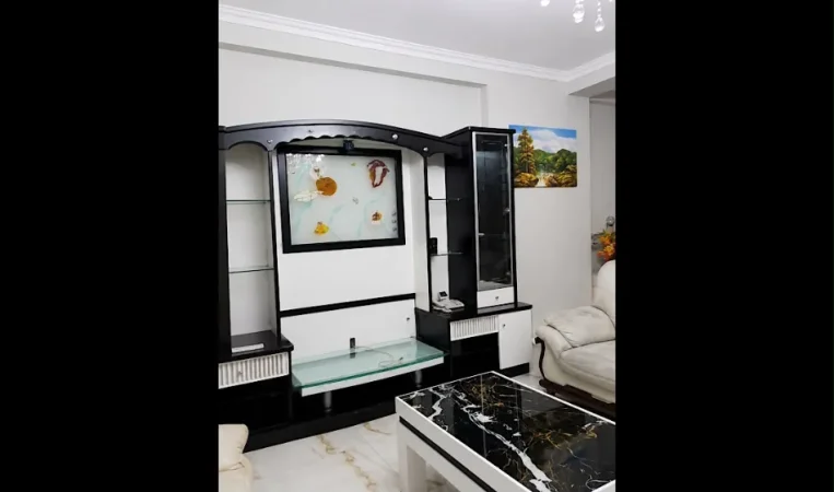 Tirane, jepet me qera apartament 2+1 Kati 5, 148 m² 1.000 € 