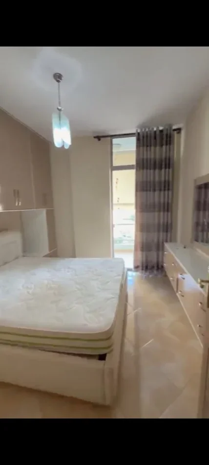 Tirane, jepet me qera apartament 1+1 Kati 7, 70 m² 400 € (Teodor Keko)