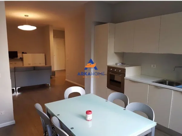 Tirane, jepet me qera ambjent biznesi Kati 3, 79 m² 966 € 