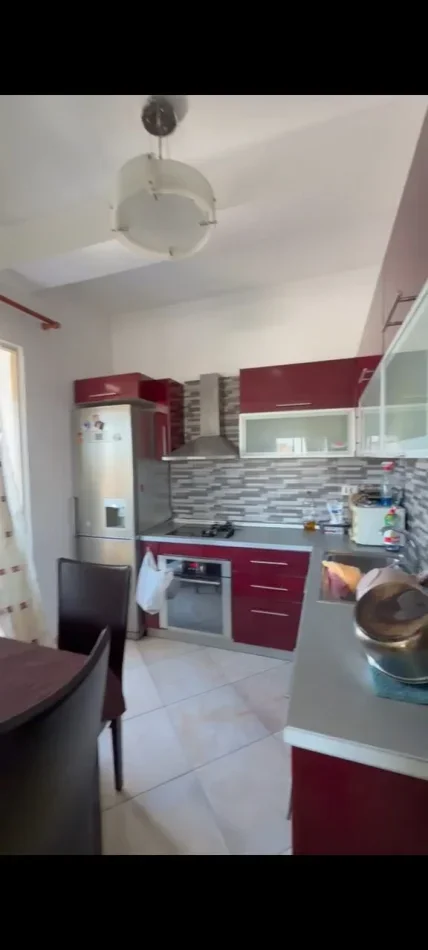 Tirane, jepet me qera apartament 2+1 Kati 6, 80 m² 500 € (Ish Uzina Dinamo)