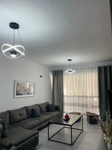 Tirane, jepet me qera apartament 1+1 Kati 7, 71 m² 450 € (ASTIR)