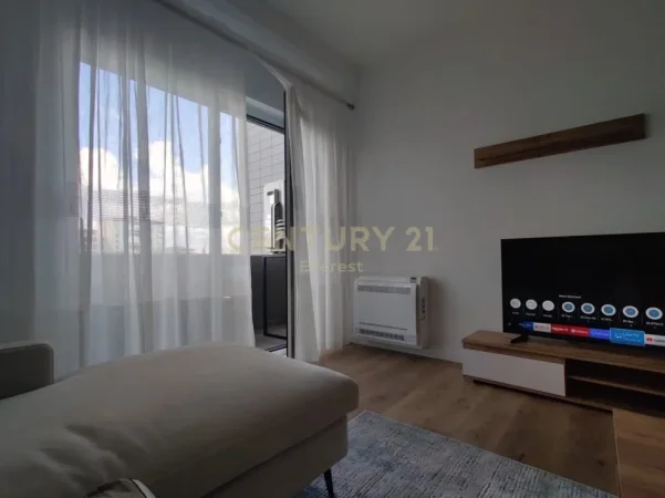 Tirane, jepet me qera apartament 2+1 Kati 2, 95 m² 800 € (rezidenca quartum)