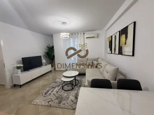 Jepet me qera Apartament 2+1 ne Rrugen e Barrikadave (D8242A-206)