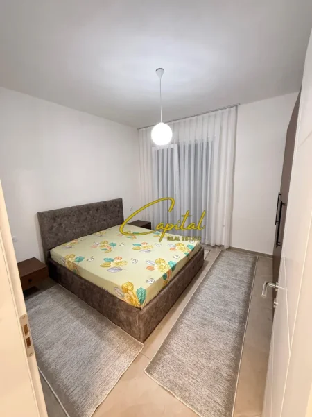 Tirane, jepet me qera apartament 1+1 Kati 9, 60 m² 450 € (ASTIR)