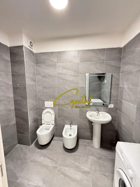 Tirane, jepet me qera apartament 1+1 Kati 9, 60 m² 450 € (ASTIR)