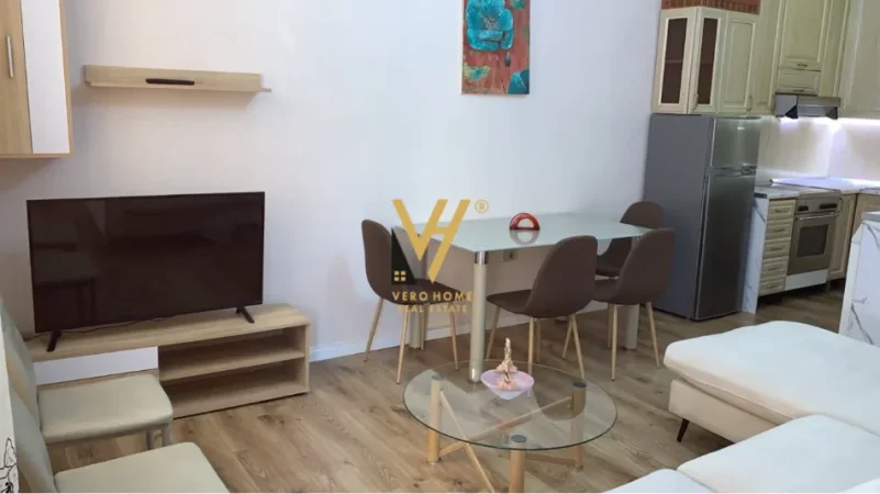 Tirane, jepet me qera apartament 2+1 Kati 2, 70 m² 680 € (VASIL SHANTO)
