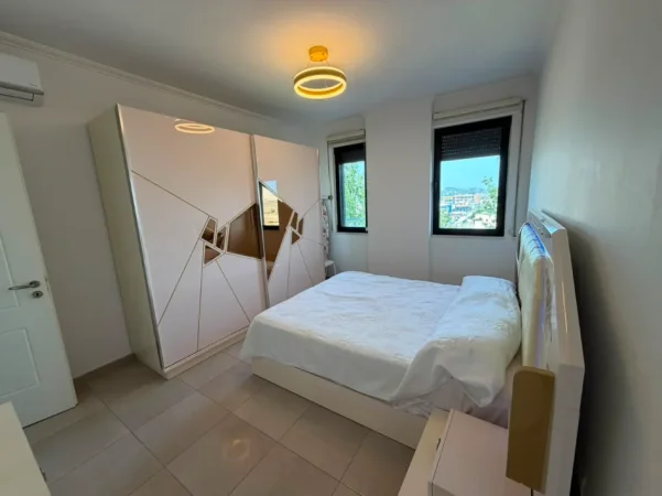 Tirane, jepet me qera apartament 1+1 Kati 5, 450 € (CASA ITALIA)