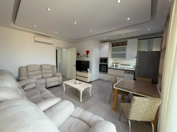 Tirane, jepet me qera apartament 1+1 Kati 5, 450 € (CASA ITALIA)
