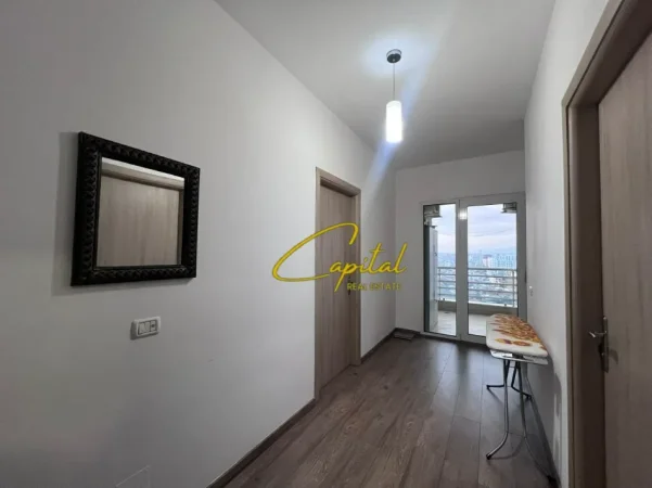 Tirane, jepet me qera apartament 2+1 Kati 12, 100 m² 700 € (ISH STACIONI TRENIT)