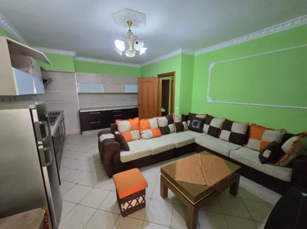 jepet me qera apartament 2+1+Aneks+Ballkon Kati 2, 550 € (astir , unaza e re , rruga teodor keko)