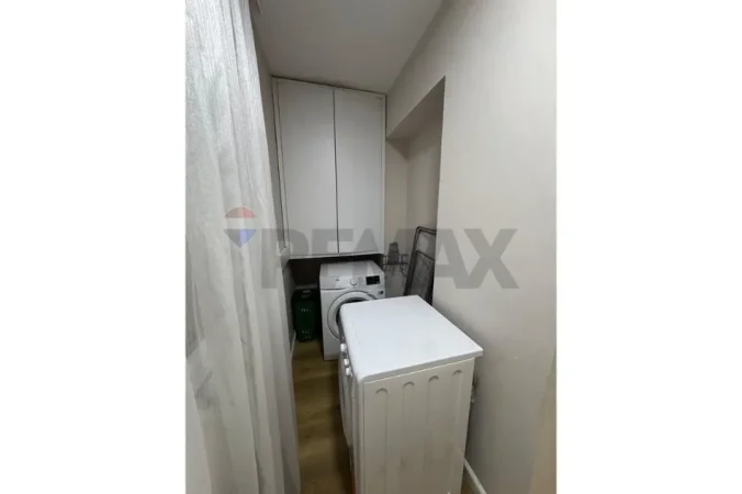 Tirane, jap me qera apartament 2+1 Kati 2, 73 m² 75.000 € (Xhamlliku)