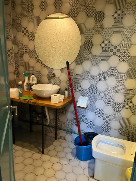 Tirane, jepet me qera dyqan Kati -1, 30 m² 1.300 € (Rruga Sami Frasheri)