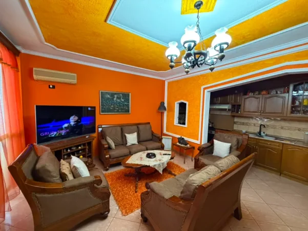 Tirane, jepet me qera apartament 2+1 Kati 7, (rruga e kavajes)