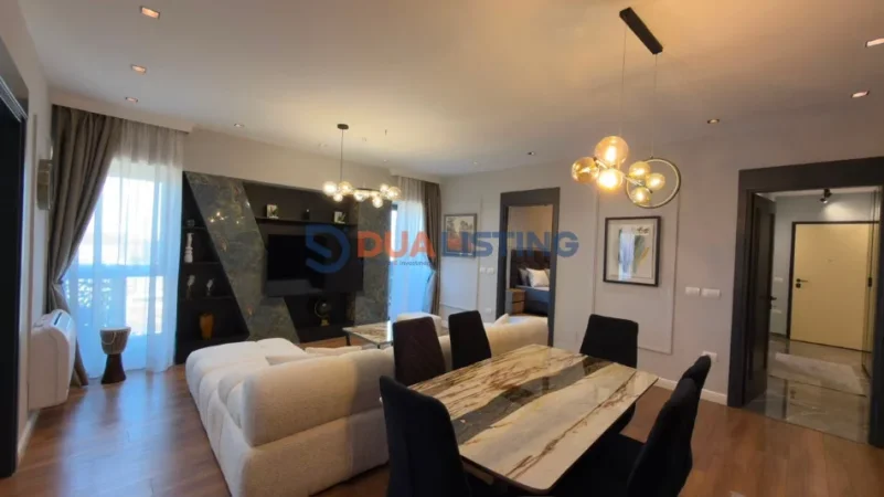 Tirane, jepet me qera apartament 3+1 , 2.500 € 