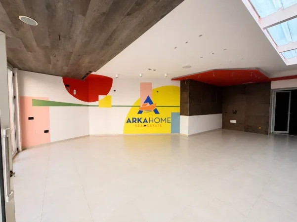 Tirane, jepet me qera ambjent biznesi Kati 0, 180 m² 320.000 € 