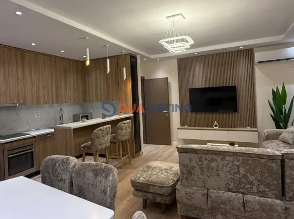 Tirane, jepet me qera apartament 2+1 , 800 € (Liqeni i Thate)
