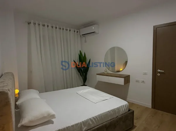 Tirane, jepet me qera apartament 2+1 , 800 € (Liqeni i Thate)