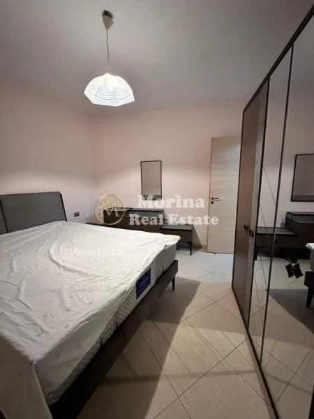 Tirane, jepet me qera apartament 1+1 Kati 2, 60 m² 450 € (Rruga e Dibrës)