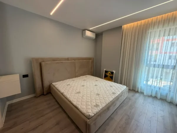 Tirane, jepet me qera apartament 1+1+Ballkon Kati 1, 67 m² 650 € (Bulevardi i Ri)