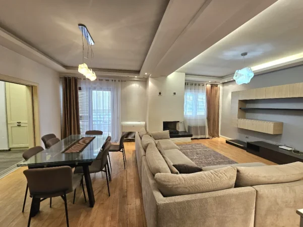Tirane, shitet apartament 2+1+Ballkon Kati 7, 152 m² 410.000 € (Myslym Shyri)