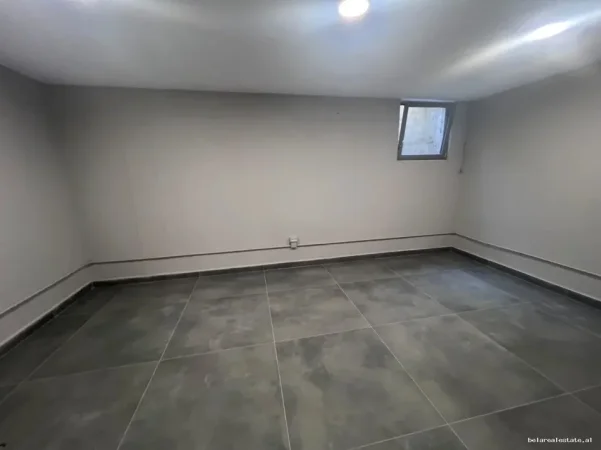 Tirane, jepet me qera Vile Vile 2 Katshe Kati 2, 402 m² 2.800 € (Hiqmet Buzi)