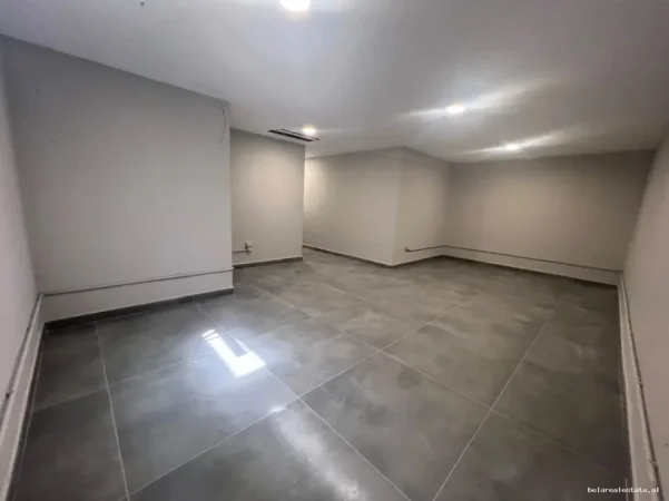 Tirane, jepet me qera Vile Vile 2 Katshe Kati 2, 402 m² 2.800 € (Hiqmet Buzi)