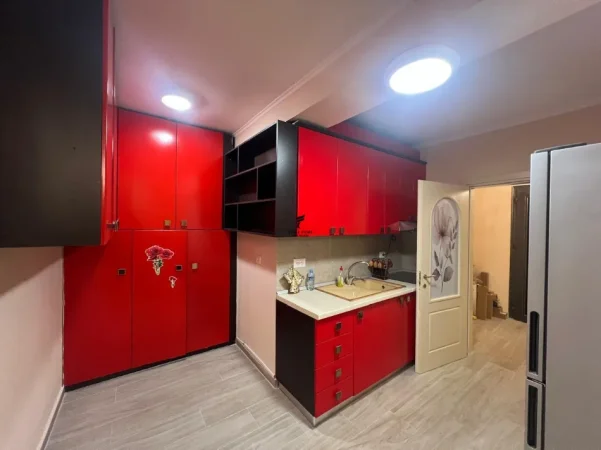 Tirane, shitet apartament 1+1 Kati 7, 87 m² 245.000 € (BULEVARDI ZOGU I PARE)