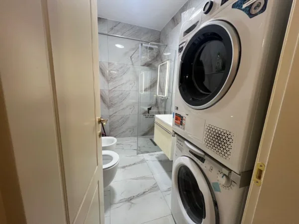 Tirane, shitet apartament 1+1 Kati 7, 87 m² 245.000 € (BULEVARDI ZOGU I PARE)