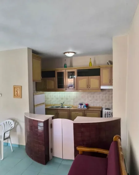 Berat, shes apartament 1+1+Aneks+Ballkon Kati 5, 65 m² 45.000 € (Rruga Barikadave,Berat)