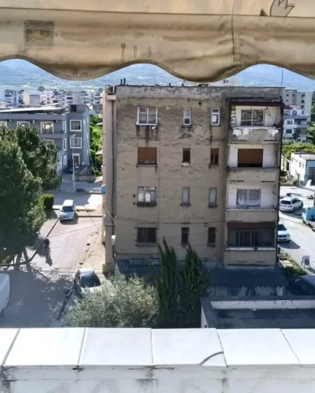 Berat, shes apartament 1+1+Aneks+Ballkon Kati 5, 65 m² 45.000 € (Rruga Barikadave,Berat)