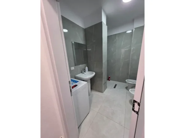 Durres, shitet apartament 1+1+Ballkon Kati 7, 72 m² 98.000 € (Plazh)