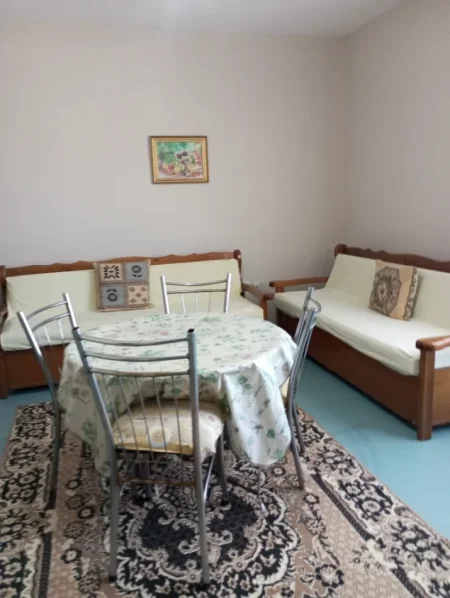 Berat, shes apartament 1+1+Aneks+Ballkon Kati 5, 65 m² 45.000 € (Rruga Barikadave,Berat)