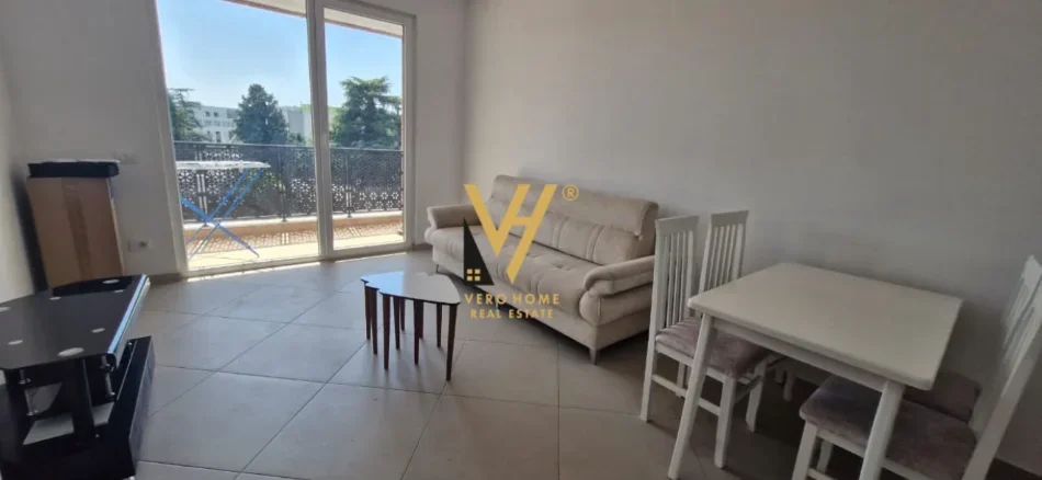 Tirane, jepet me qera apartament 2+1+Ballkon Kati 2, 75 m² 520 € (QSUT)