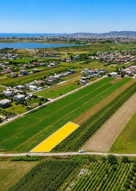 Durres, shitet toke , 8.000 m² 85.000 € 