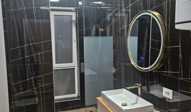 Tirane, jepet me qera apartament 2+1 Kati 4, 91 m² 700 € (Rruga Dritan Hoxha)