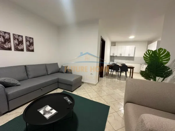 Tirane, jepet me qera apartament 2+1 Kati 4, 93 m² 470 € (UNAZA E RE , ASTIR)
