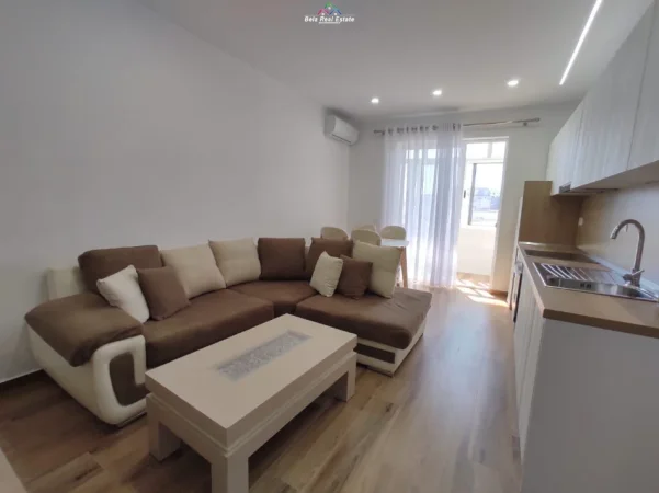 Tirane, jepet me qera apartament 2+1+Ballkon Kati 4, 75 m² 640 € (Pediatria)